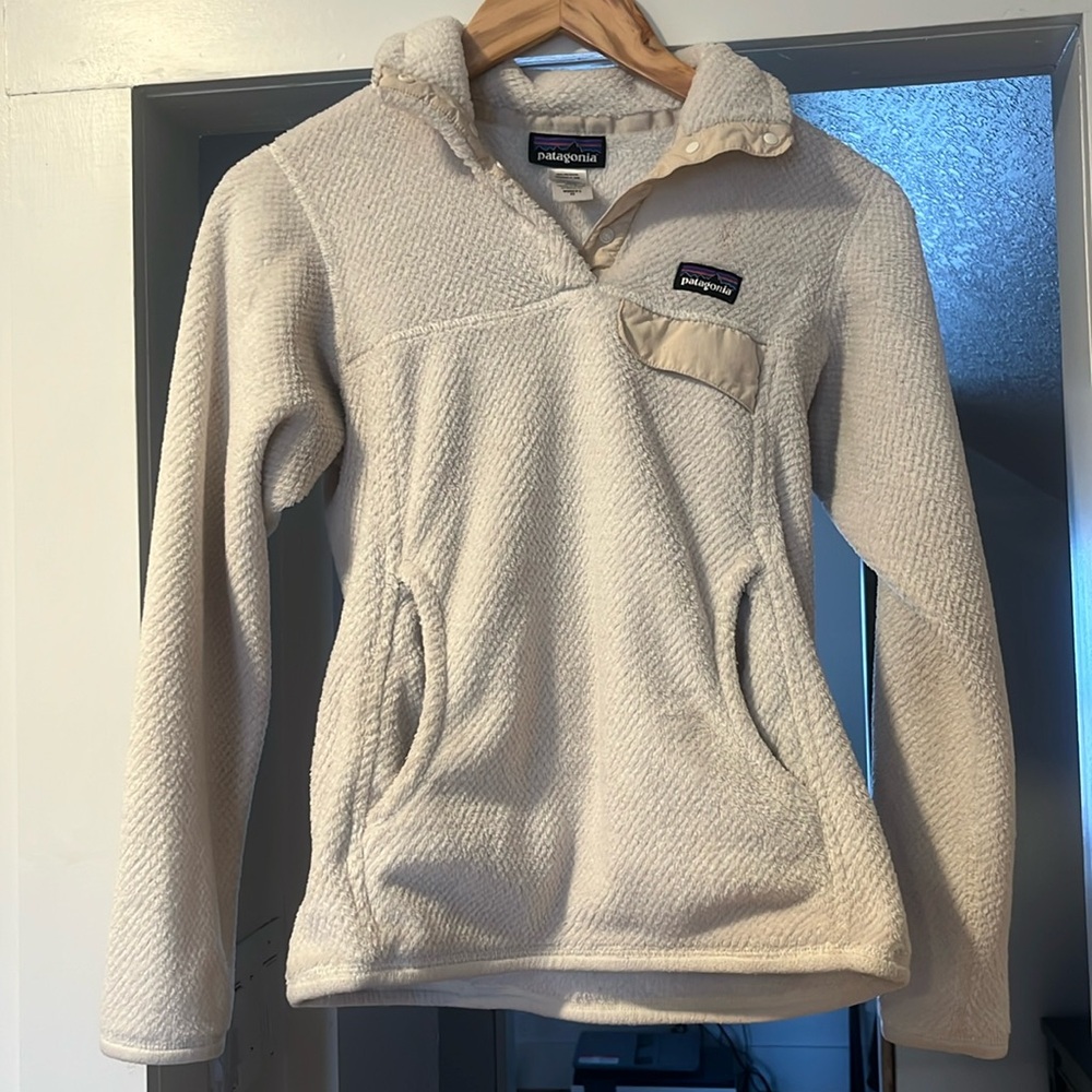 Women’s xs Patagonia retool snap
